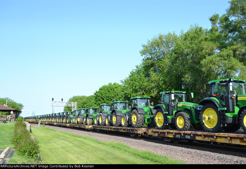 John Deere Shipping East